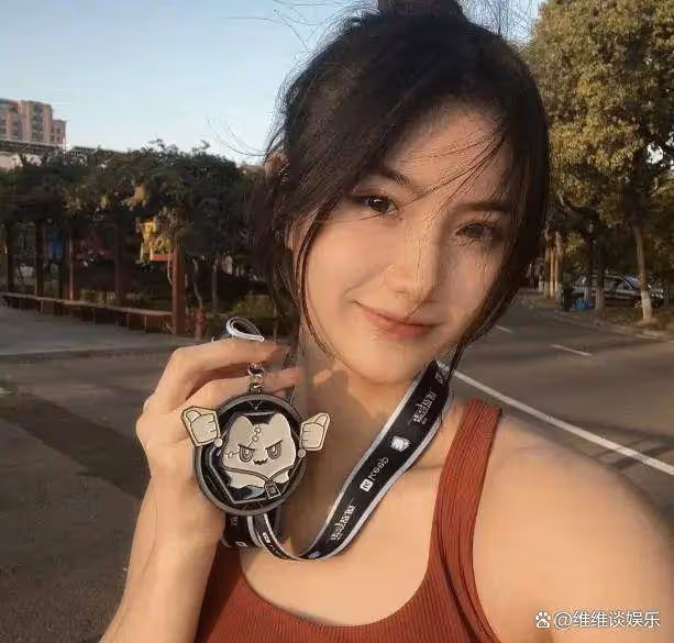 田徑女神的另一面!夏思凝生活照大曝光,膚白貌美如此迷人?