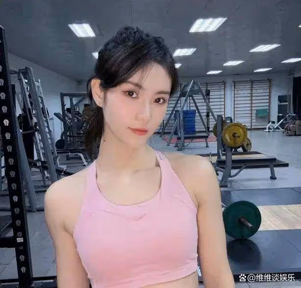 田徑女神的另一面!夏思凝生活照大曝光,膚白貌美如此迷人?