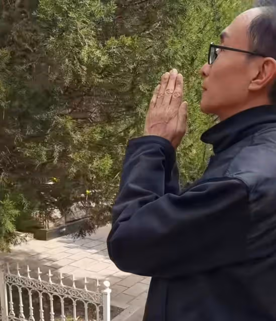趙麗蓉老師逝世24周年,昔日搭檔鞏漢林發文懷念,令人淚目