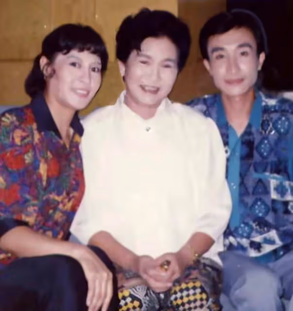 趙麗蓉老師逝世24周年,昔日搭檔鞏漢林發文懷念,令人淚目