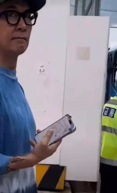 汪小菲在瑞士開跑車帶小梅兜風,夫妻互喂食物秀恩愛