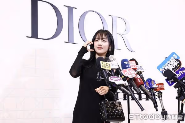 接機注意!《淚之女王》金智媛周六抵台 現身桃機大廳親切會粉絲