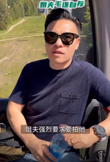 熊黛林曬雙胞胎女兒近照,姐妹倆露齒笑一模一樣,越長越像爸爸