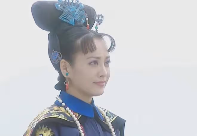 盤點最能駕馭旗頭裝的10位女星，你最喜歡誰？