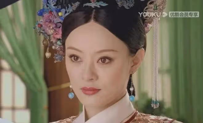 盤點最能駕馭旗頭裝的10位女星，你最喜歡誰？
