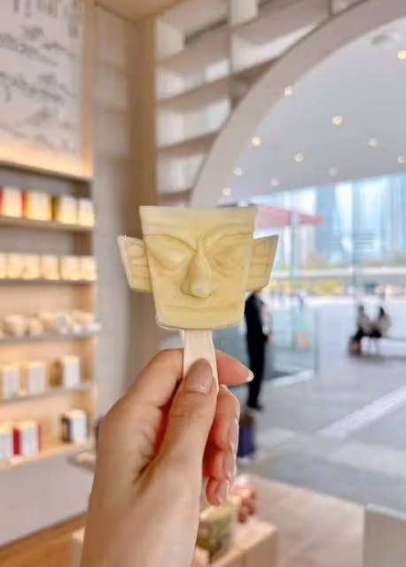 神隱大半年終現身！前TVB女星曾歷面癱，老公不離不棄求婚成功!