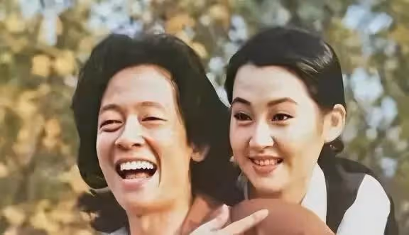 盤點年近50還沒結婚的4位美女明星,你最喜歡誰?