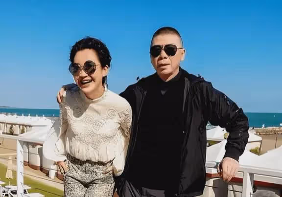 迷倒馮小剛,愛過王志文,55歲的許晴至今無人敢娶?