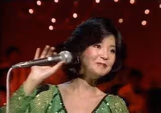 鄧麗君:一生愛過5個男人,但都沒參加她的葬禮,而成龍是她的痛