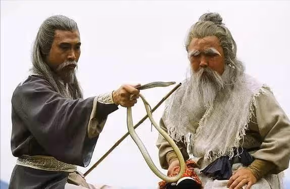 76歲港星秦煌獨居無依,窮到100塊都拿不出,曾拿400多萬幫女兒還債,卻慘遭拋棄