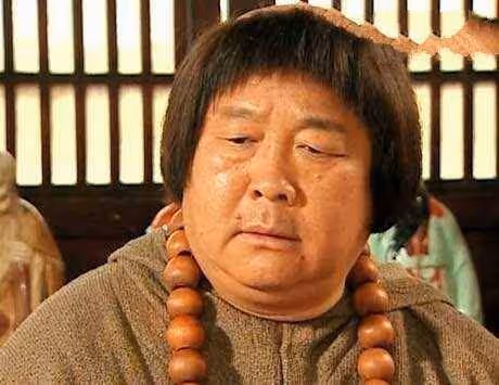 76歲港星秦煌獨居無依,窮到100塊都拿不出,曾拿400多萬幫女兒還債,卻慘遭拋棄