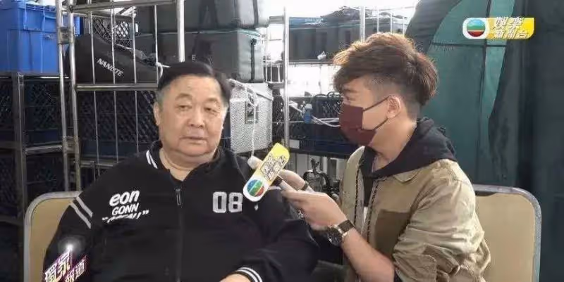 76歲港星秦煌獨居無依,窮到100塊都拿不出,曾拿400多萬幫女兒還債,卻慘遭拋棄