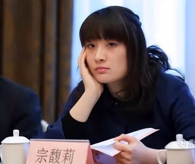 網傳宗馥莉辭職!娃哈哈前高管稱屬實,長公主繼承位置被掀桌子