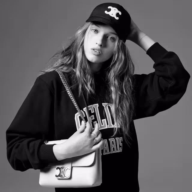 完全是年輕版的蜜拉喬娃維琪！　16歲星二代甜酷出鏡CELINE新廣告