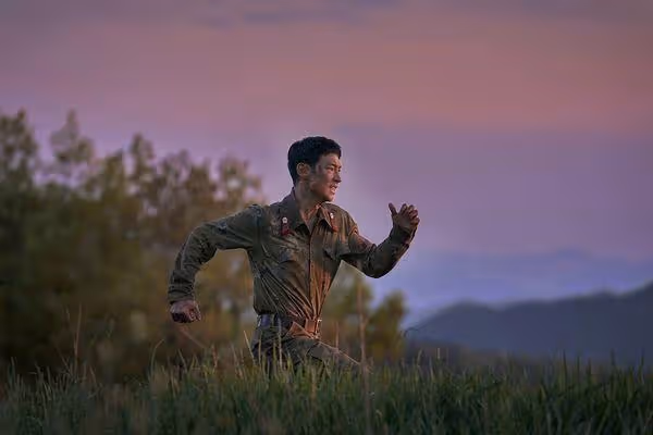 李帝勛新片脫了！瘦到剩58kg　「膝蓋韌帶惡化」下樓無法彎曲