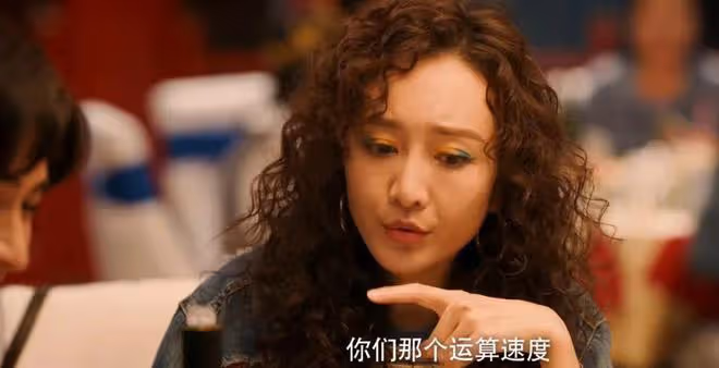 黃曉明新劇開播,46歲演大學生還被美女倒追,觀眾評論出奇一致
