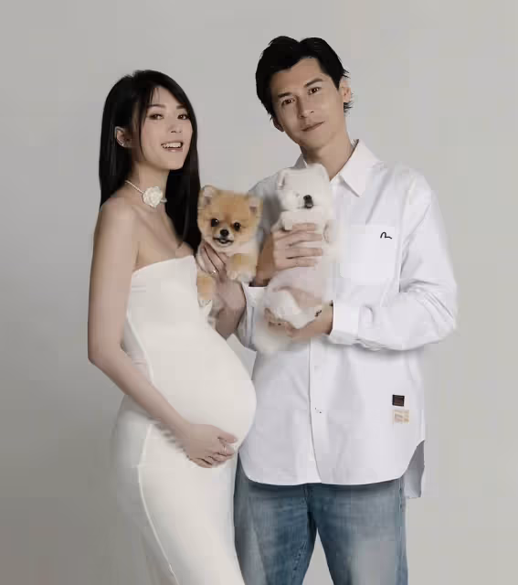 恭喜！香港人氣女星連詩雅剖腹生女，老公陳家樂親自剪斷臍帶