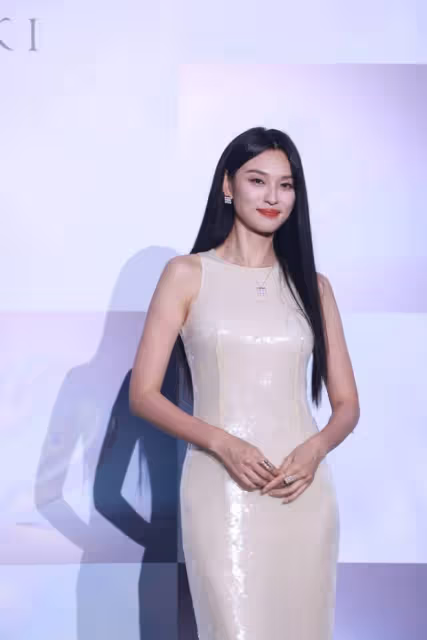 任嘉倫陳冠希贊多比帥,周也奚夢瑤優雅貴氣