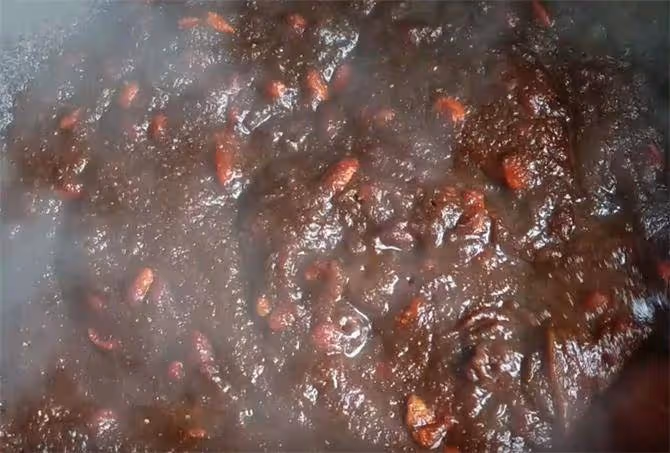 在家熬制姜棗膏,選對材料很關鍵,補氣安神又祛濕,三伏天要多喝