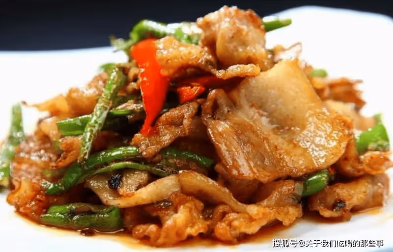 回鍋肉的正宗做法,掌握好3個關鍵步驟,香而不膩,好吃下飯
