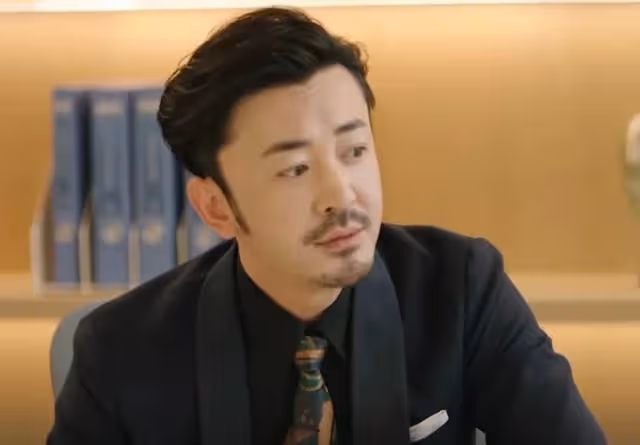 你比星光美麗:紀星偷印章賣掉股份,韓廷豪擲上億回收,誤會解開