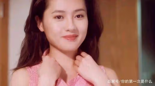 15歲出道，27歲演三級，33歲成影后，她的人生比港劇還精彩