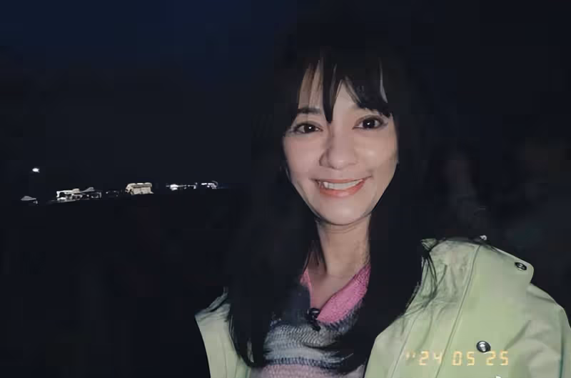 陳意涵曬花少團旅行合照,與秦嵐趙昭儀開心比耶笑容明媚狀態佳