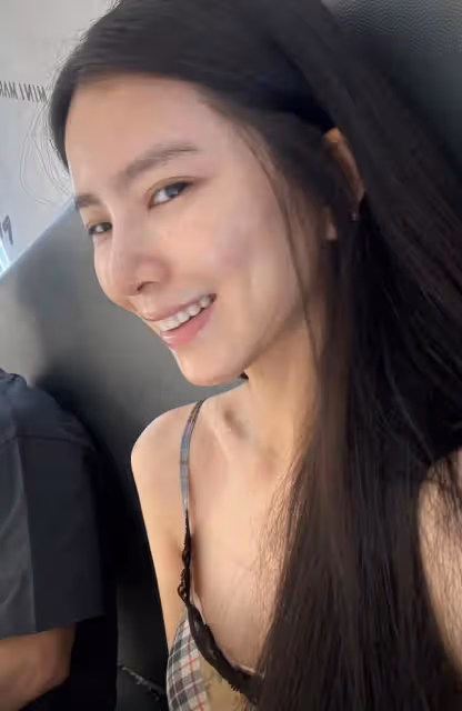 杜淳36歲嬌妻自信曬全素顏，臉上斑點明顯，但皮膚緊緻看不到皺紋