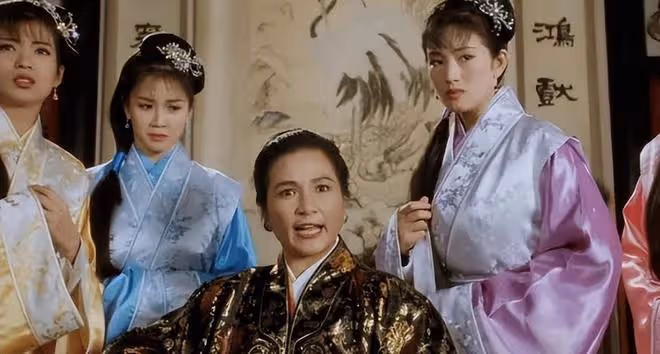 鄭佩佩因病離世,享年78歲,4個兒女送別「華夫人」最後一程