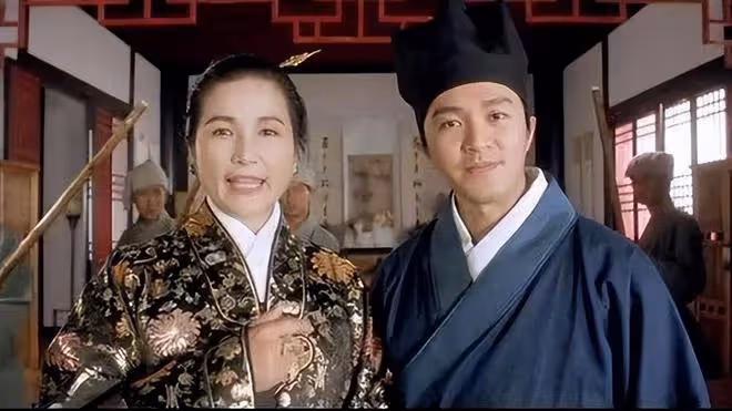 鄭佩佩因病離世,享年78歲,4個兒女送別「華夫人」最後一程