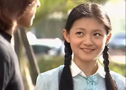 大S扎雙馬尾現身韓國,像年輕時期的杉菜,個人狀態超級好