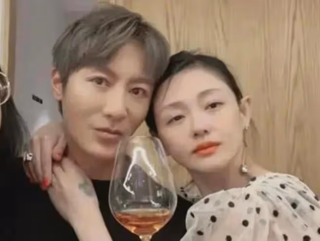 大S扎雙馬尾現身韓國,像年輕時期的杉菜,個人狀態超級好
