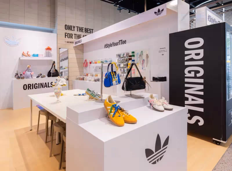 adidas Originals端原創工具間　用珍珠、緞帶改造Samba不再撞鞋