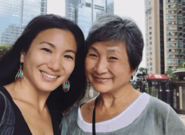 突傳噩耗!79歲演員鄭佩佩去世,晚年受病痛折磨,遺願曝光惹淚目