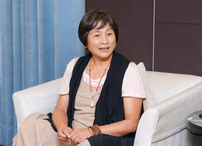 鄭佩佩和前夫原文通結婚照:懷孕8次不後悔,凈身搬出前夫豪宅