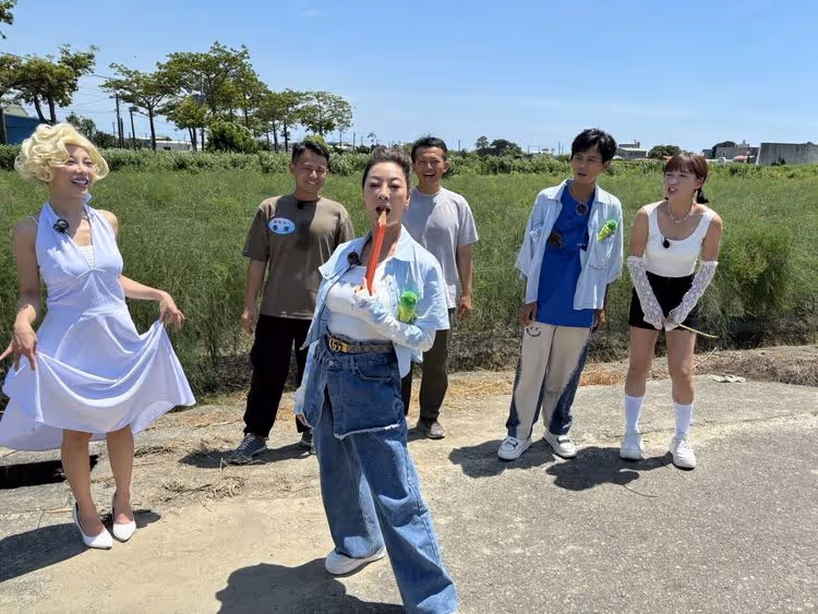 楊繡惠搔首弄姿　嗆2啦啦隊女神「我耍性感時妳們還在包尿布」