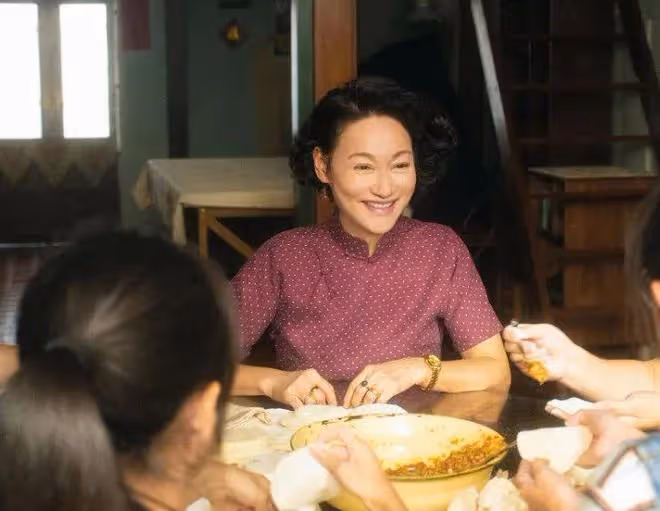 這一次,42歲的馬麗讓大家看到了她在內娛的「江湖地位」