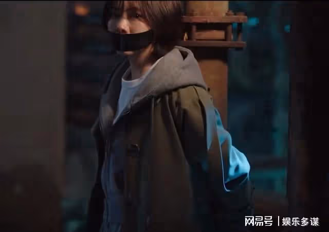 你比星光美麗:朱厚宇綁架紀星,韓廷相救,幸虧肖亦驍及時趕到