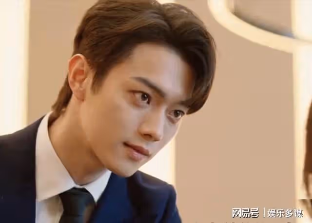 你比星光美麗:韓廷結局曝光,原來一切早有暗示,紀星被氣吐血