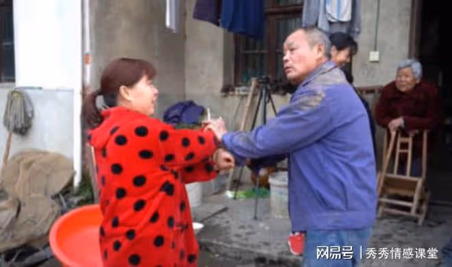 三叔跑到家裡質問我：不是沒有閒錢？咋就有錢給你兒子首付房款