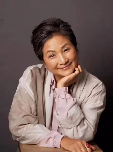 武俠影后走好!78歲鄭佩佩離世,劉亦菲黃曉明等晚輩發文悼念