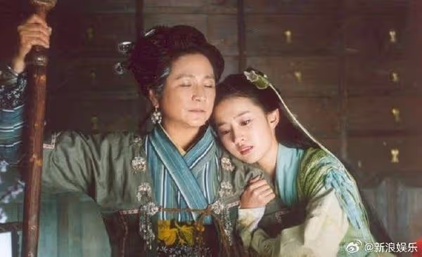 鄭佩佩晚年身體狀況不佳「需要人攙扶」 曾嫁台富商…懷胎8次流產4次
