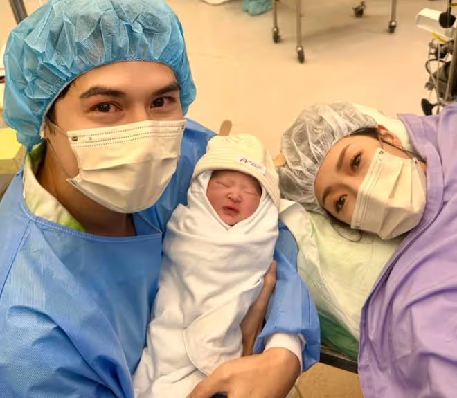 恭喜!香港「夜蒲」女星女兒出生!緊張到打鎮靜劑!一家三口照曝光