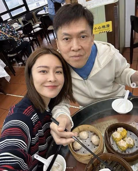 TVB花旦美貌再變化被指像泰國女星,亞視歌手聚首一堂掀回憶殺