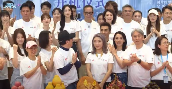 52歲TVB女星罕露面生圖曝光獲贊好靚女,透露將有很多作品跟大家見面