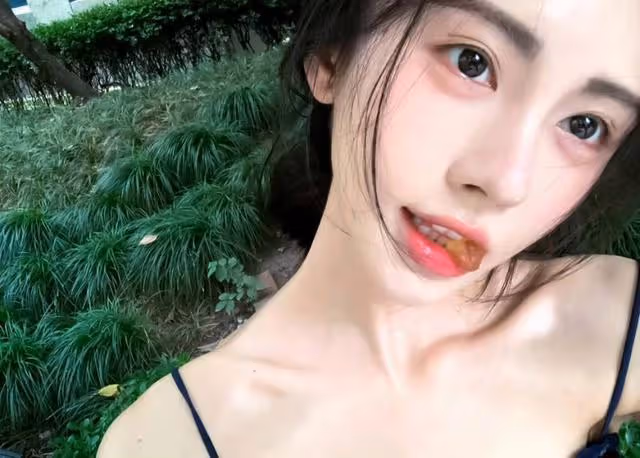 網友又來審判?鞠婧禕最新自拍陷擦邊爭議!趙露思虞書欣等遭牽累