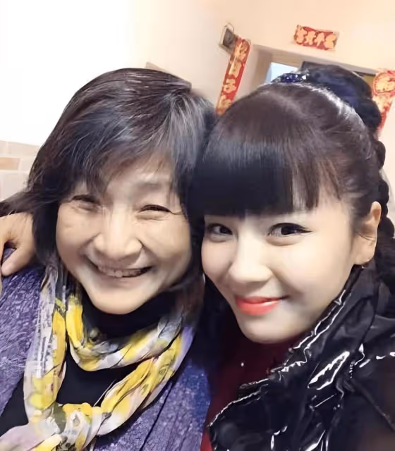 不敢相信!鄭佩佩病逝,享年78歲,曹可凡胡雪樺等發文悼念