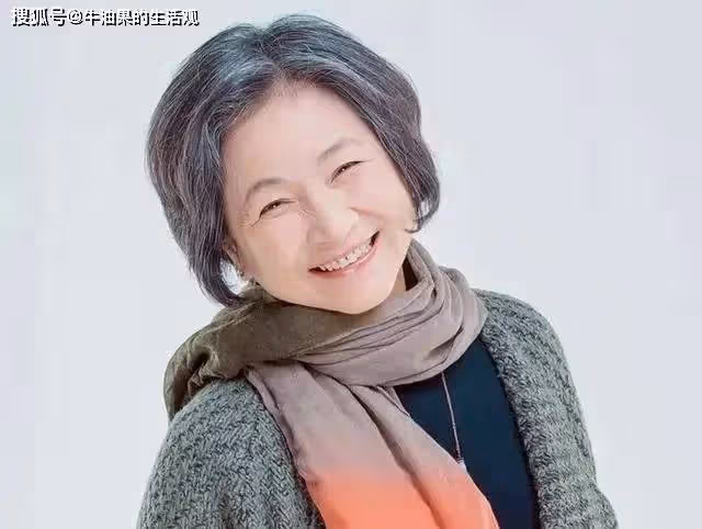 鄭佩佩突然離世,劉濤周星馳等眾星發文悼念,華夫人一路走好