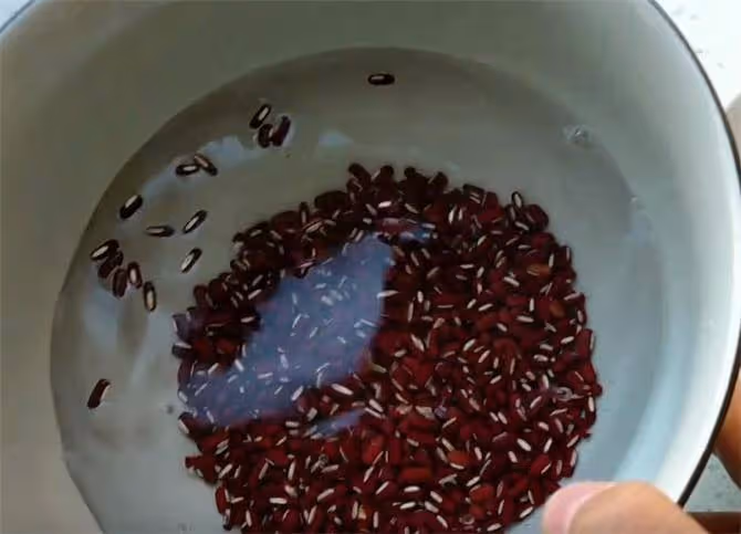 天熱易長胖,教你煮一鍋紅豆薏米湯,越喝越瘦,霍思燕親測減肥湯