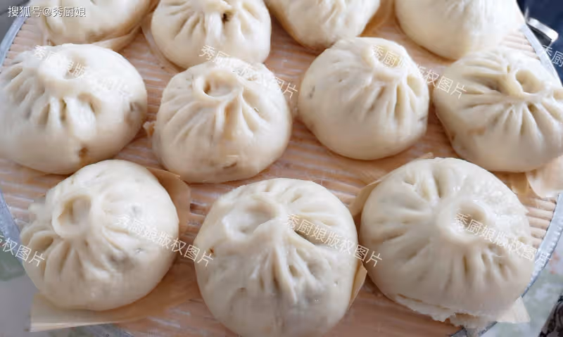 入伏後,韭菜、白菜靠邊站,這菜抓緊吃,鮮嫩營養,蒸包子吃真香